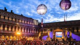 Un ballo sotto le stelle, ‘Bridgerton’ incanta Venezia e inaugura il Carnevale