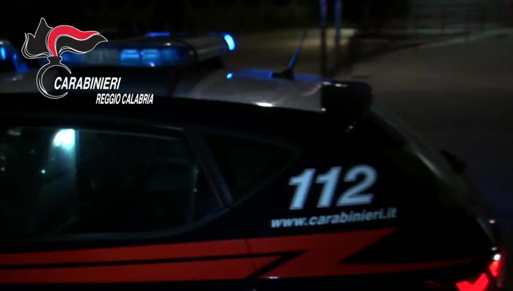 Discarica clandestina nella piana di Gioia Tauro, 15 denunce e sequestri Discarica clandestina nella piana di Gioia Tauro, 15 denunce e sequestri