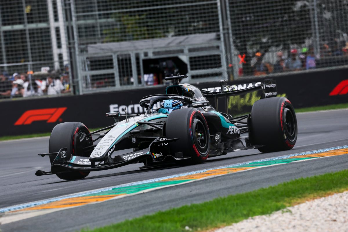 Russell in pole a Melbourne, Leclerc in seconda fila, male Verstappen Russell in pole a Melbourne, Leclerc in seconda fila, male Verstappen