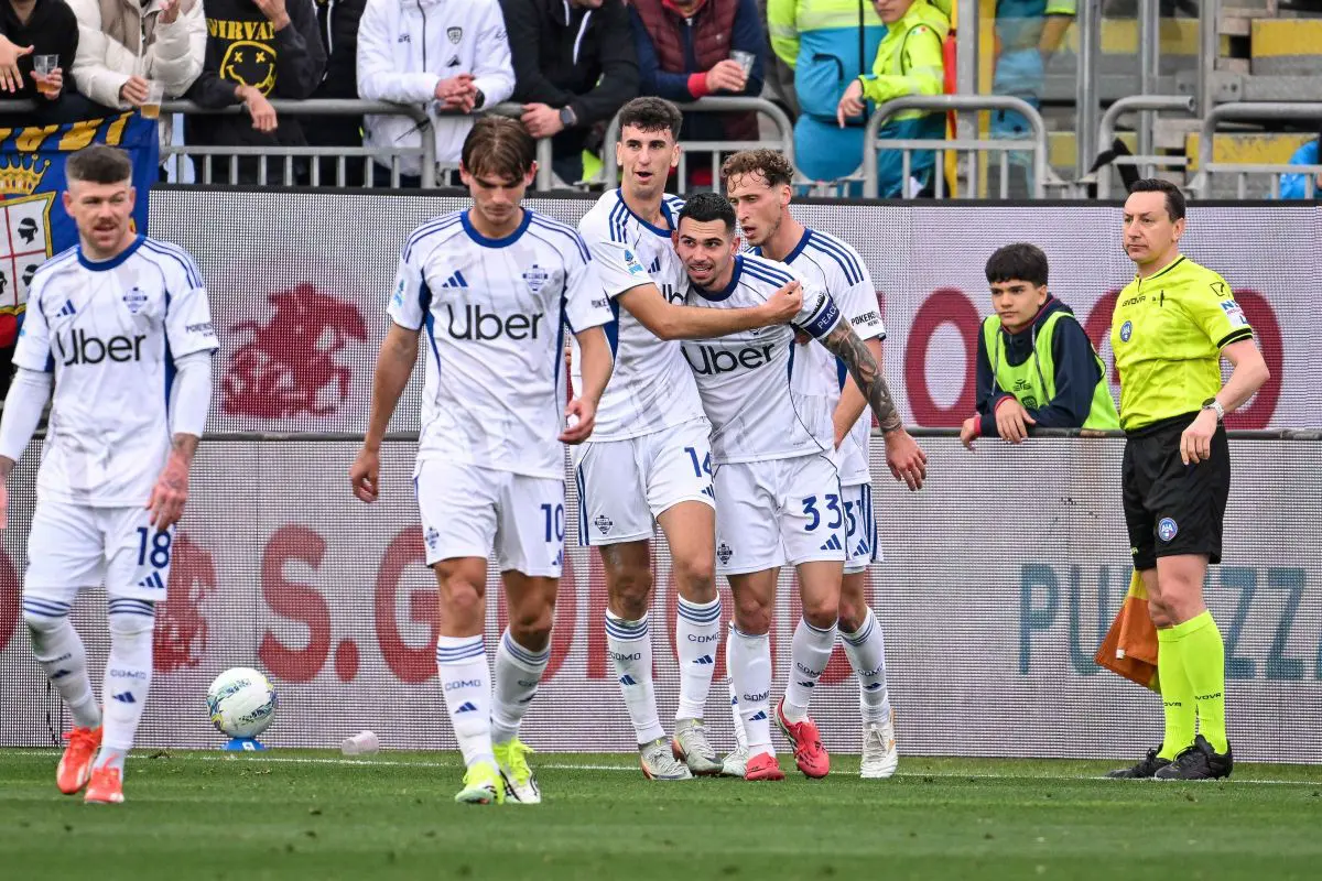 Baturina e Da Cunha mettono ko il Cagliari, Como da Champions Baturina e Da Cunha mettono ko il Cagliari, Como da Champions