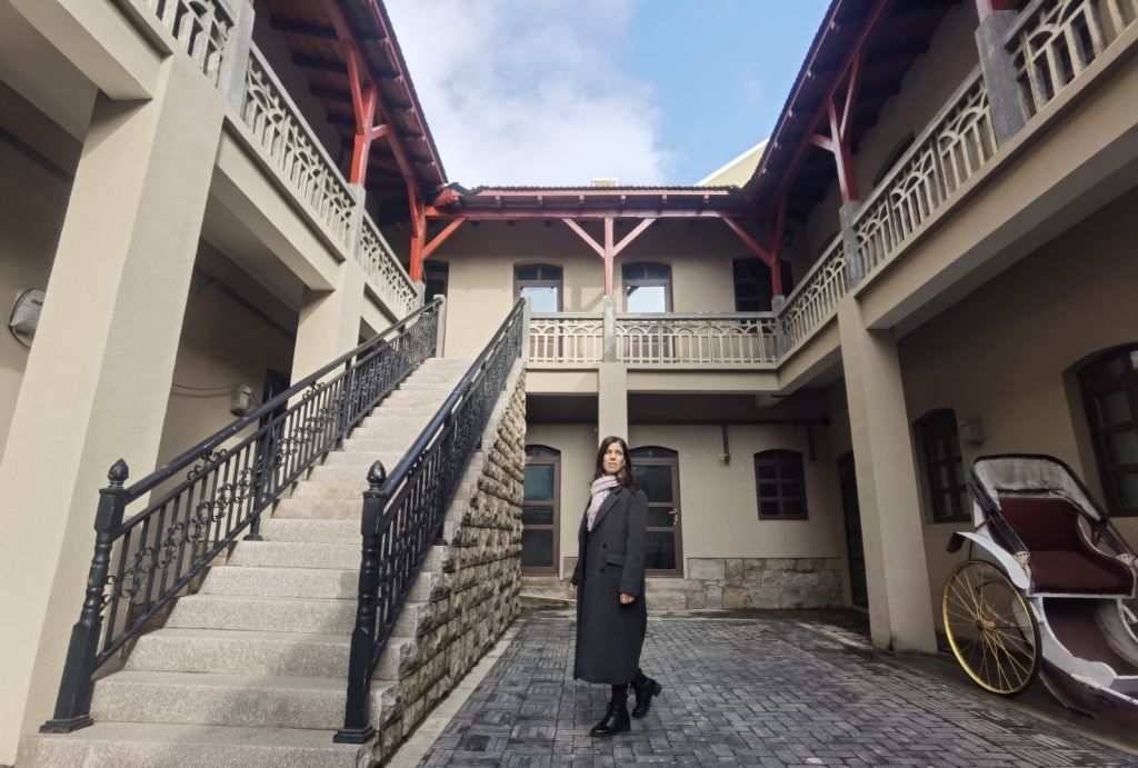 Cina, un’insegnante italiana “ambasciatrice” dei cortili Liyuan di Qingdao Cina, un’insegnante italiana “ambasciatrice” dei cortili Liyuan di Qingdao