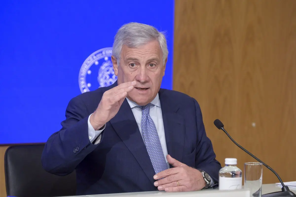 Iran, Tajani “Nessuna trattativa per passaggio navi italiane in Stretto Hormuz” Iran, Tajani “Nessuna trattativa per passaggio navi italiane in Stretto Hormuz”