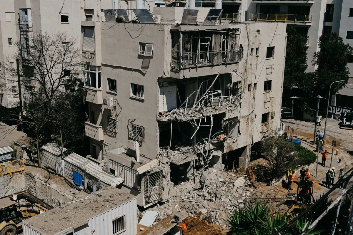 Ondata di missili balistici dall’Iran contro Israele, sei feriti Ondata di missili balistici dall’Iran contro Israele, sei feriti