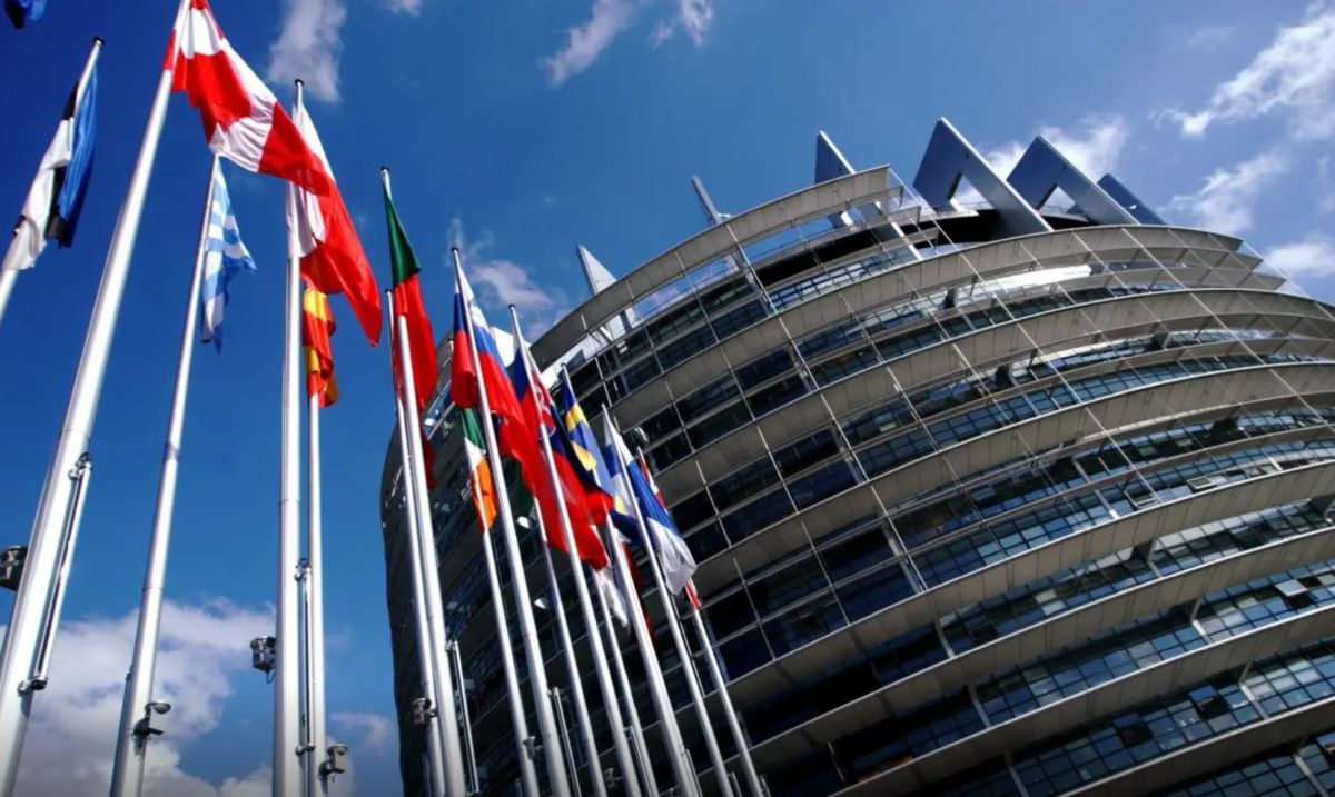 Eurodeputati fissano le condizioni per ridurre i dazi sui prodotti Usa Eurodeputati fissano le condizioni per ridurre i dazi sui prodotti Usa