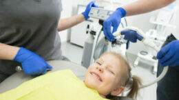 Sedazione cosciente dal dentista: affrontare la paura delle cure odontoiatriche senza stress