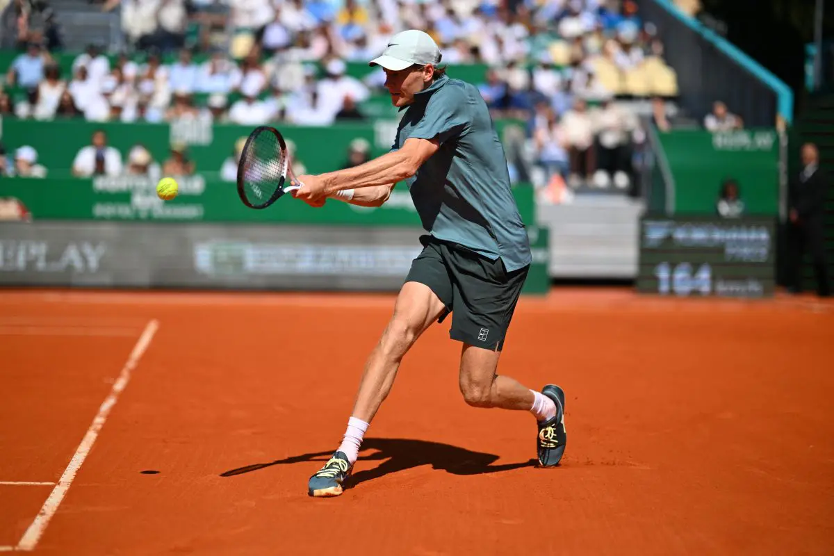 A Montecarlo Sinner piega Auger-Aliassime, è in semifinale contro Zverev A Montecarlo Sinner piega Auger-Aliassime, è in semifinale contro Zverev