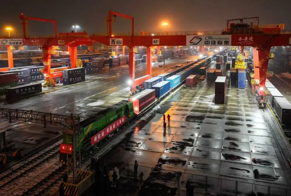 China Railway Express, boom di viaggiatori per la rotta transcaspica Xìan-Baku China Railway Express, boom di viaggiatori per la rotta transcaspica Xìan-Baku