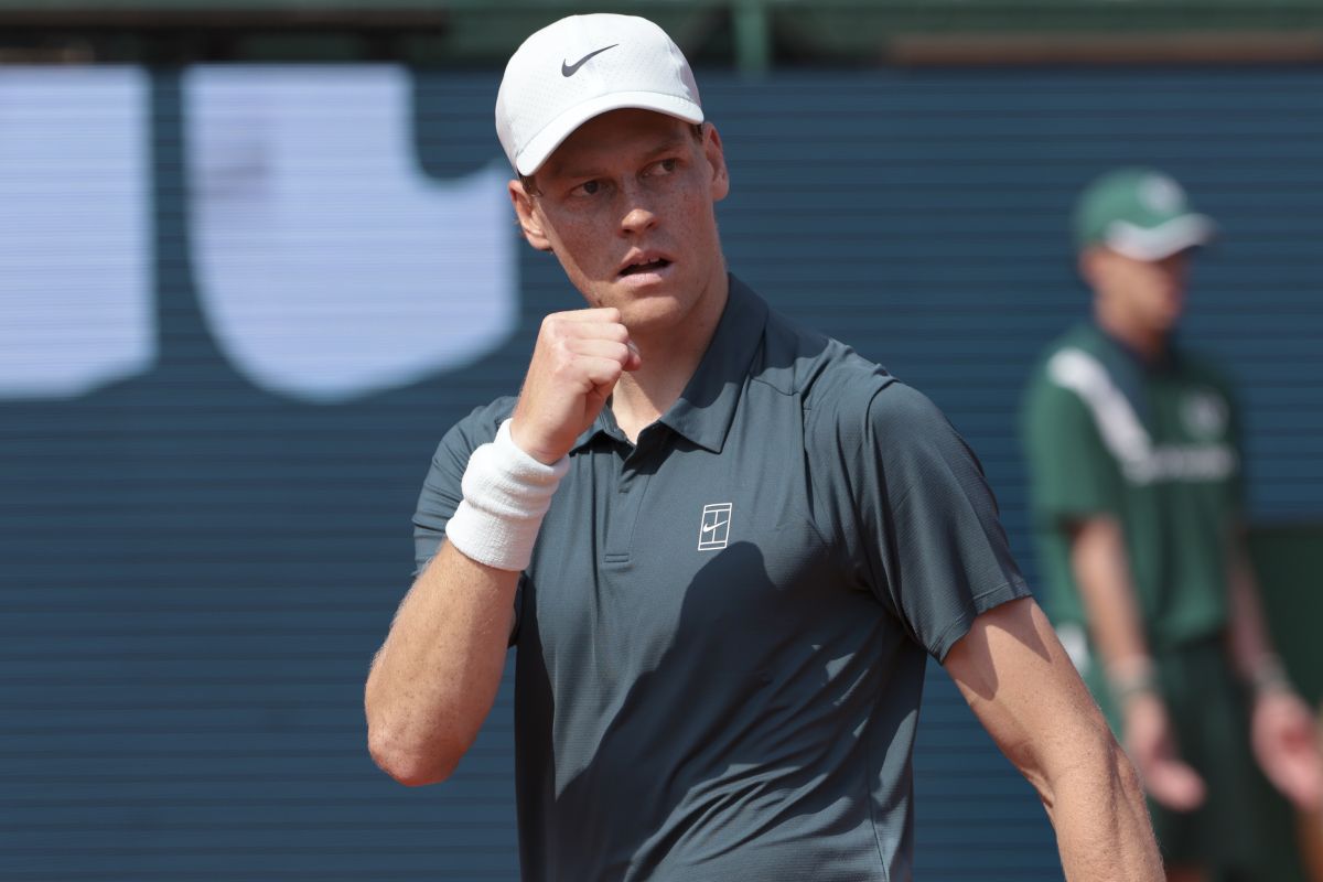 Sinner re a Montecarlo, batte Alcaraz e torna numero 1 del mondo Sinner re a Montecarlo, batte Alcaraz e torna numero 1 del mondo