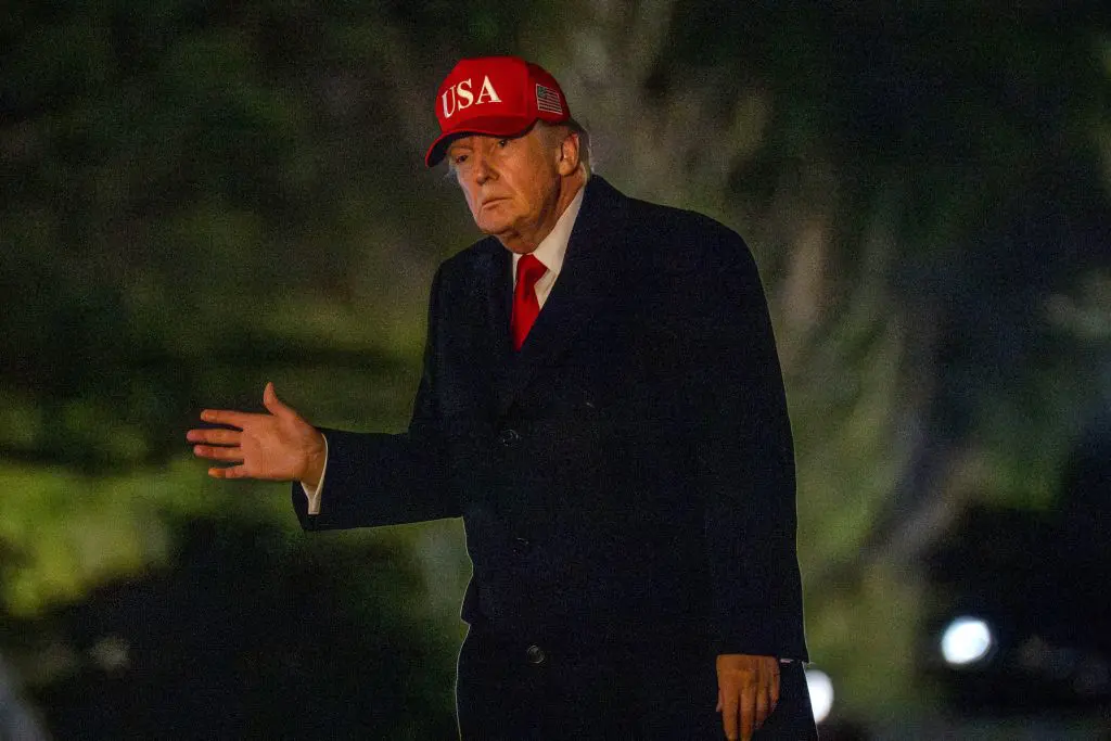 Trump attacca Papa Leone “Debole su criminalità e pessimo in politica estera” Trump attacca Papa Leone “Debole su criminalità e pessimo in politica estera”