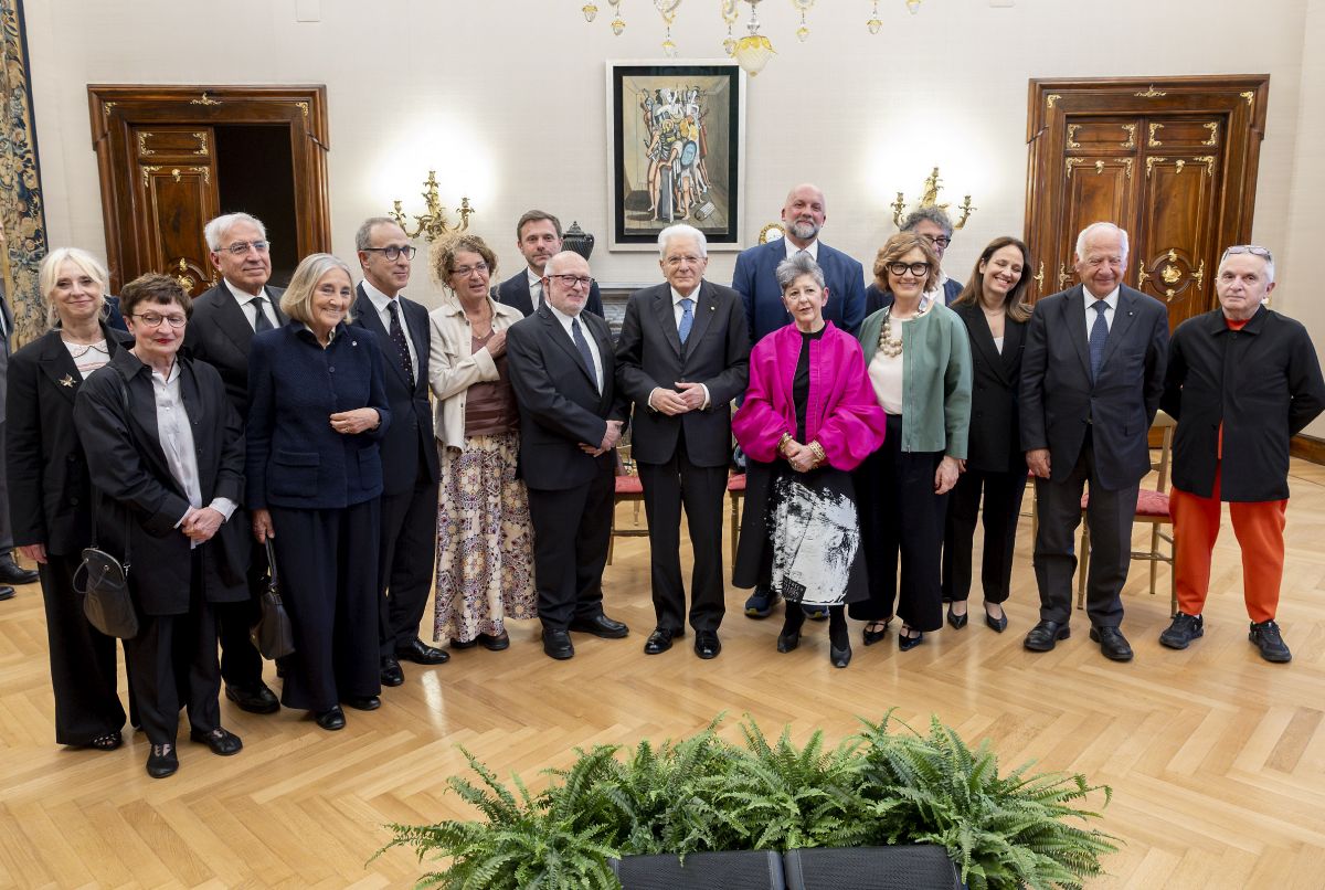 Mattarella “Se alcuni potenti leggessero sarebbe grande beneficio per tutti” Mattarella “Se alcuni potenti leggessero sarebbe grande beneficio per tutti”