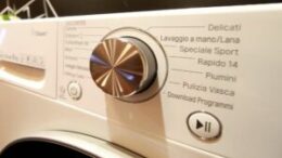 Lavanderie industriali: il Rischio Biologico invisibile che viaggia sui tessuti contaminati