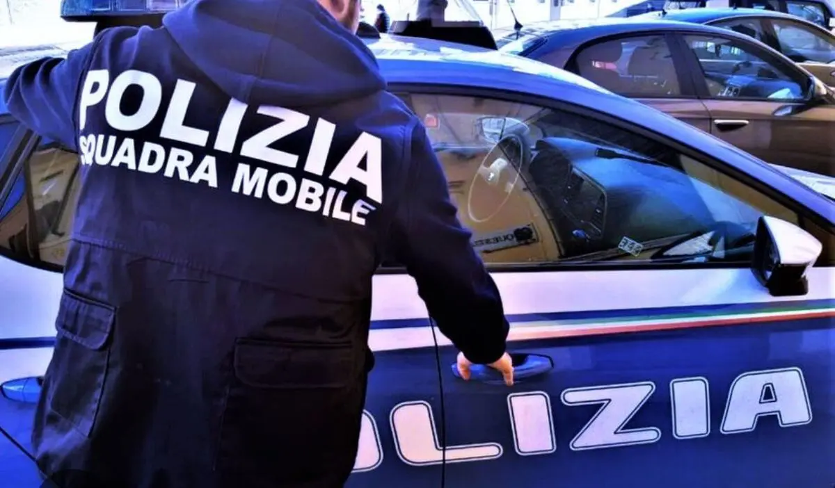 Maxi blitz antimafia nel Foggiano, arresti per estorsioni e omicidi Maxi blitz antimafia nel Foggiano, arresti per estorsioni e omicidi