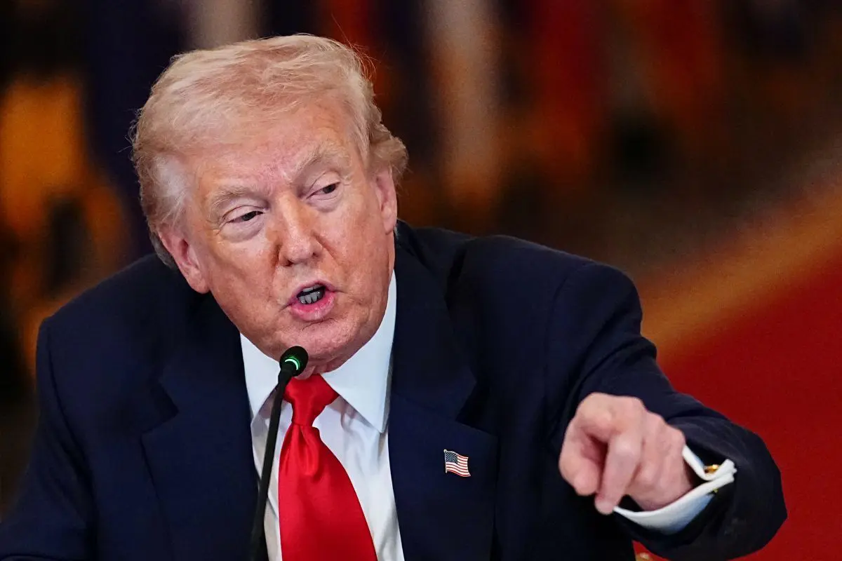 Trump annuncia stop all’attacco contro l’Iran “In corso seri negoziati” Trump annuncia stop all’attacco contro l’Iran “In corso seri negoziati”
