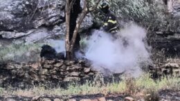 Incendio sul Monte Faeta, arrestata la propagazione del fronte di fiamma. Indagati due operai agricoli / Video