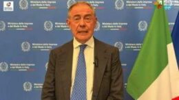 Lavoro, Urso: “Siamo su strada giusta, qualità è priorità”