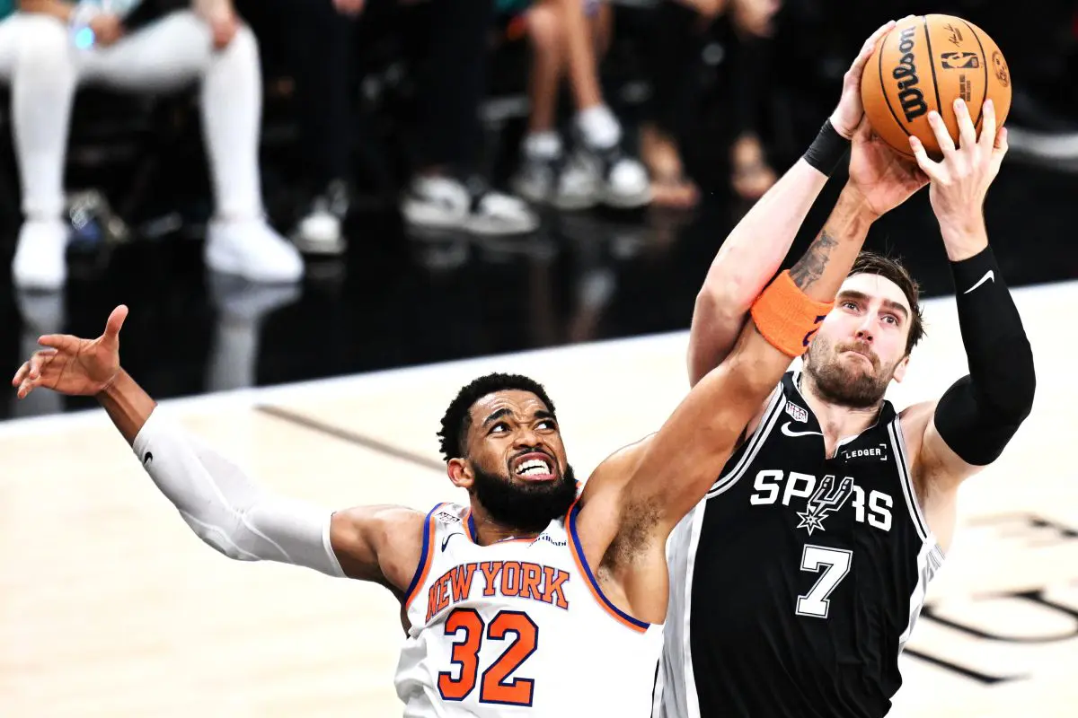 Wemby sbaglia, i Knicks fanno 13 di fila e vanno sul 2-0 alle Finals Nba Wemby sbaglia, i Knicks fanno 13 di fila e vanno sul 2-0 alle Finals Nba