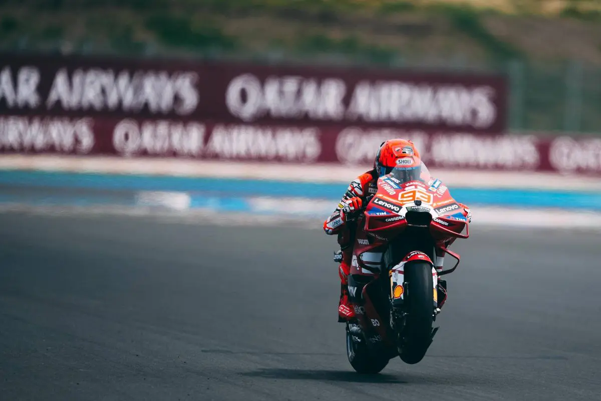 Marc Marquez vince la sprint in Ungheria, Bezzecchi chiude terzo Marc Marquez vince la sprint in Ungheria, Bezzecchi chiude terzo