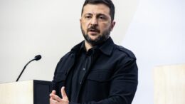 Ucraina, Zelensky “Drone russo ha colpito centrale stoccaggio di Cernobyl”