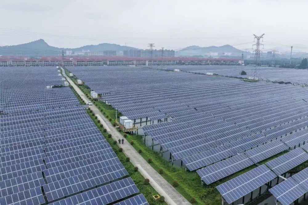 Cina, un piano triennale contro consumo energetico ed emissioni CO2 Cina, un piano triennale contro consumo energetico ed emissioni CO2