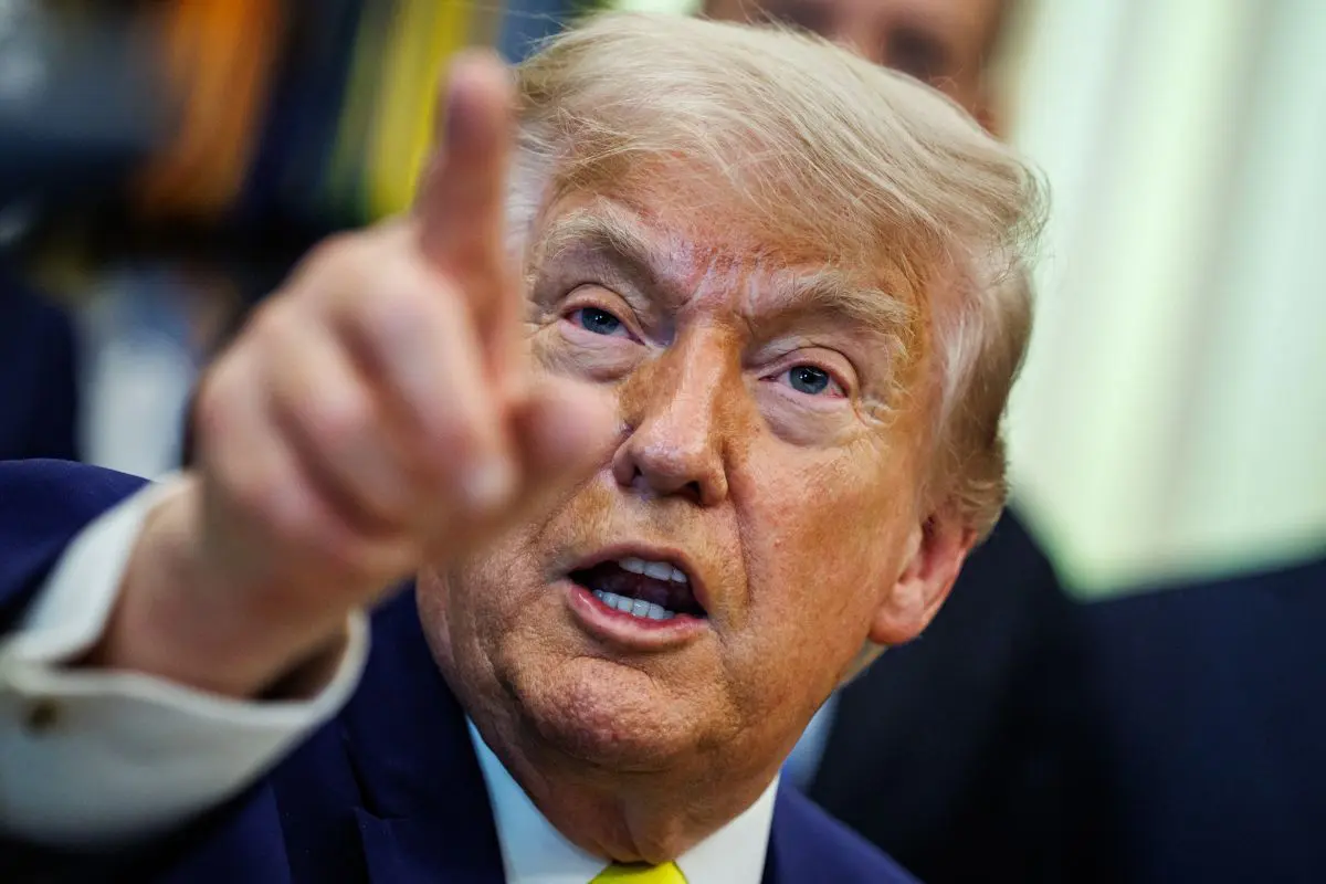 Trump “L’Italia e Meloni non ci difendono contro l’Iran, non va bene” Trump “L’Italia e Meloni non ci difendono contro l’Iran, non va bene”