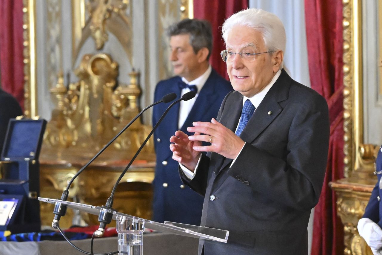 Mattarella “Contro le droghe serve uno sforzo corale del Paese” / Video Mattarella “Contro le droghe serve uno sforzo corale del Paese” / Video