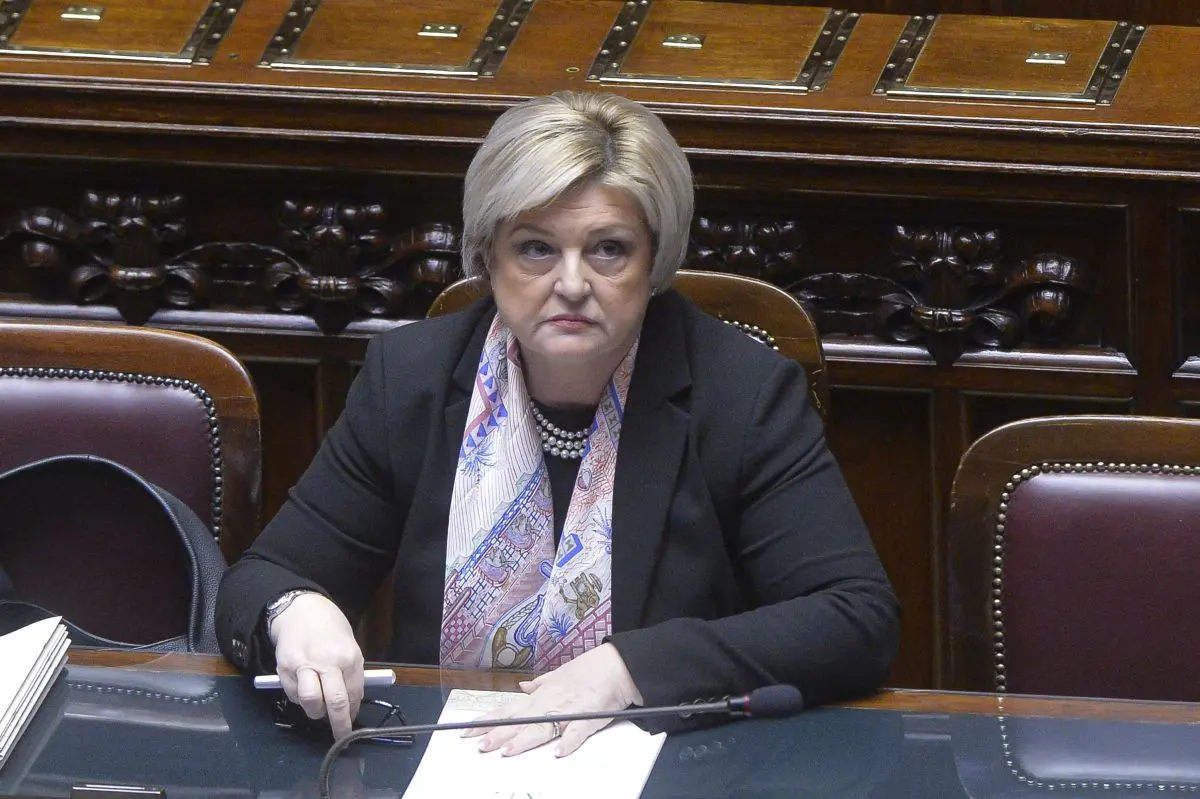 Lavoro, Calderone “Infortuni e sfruttamento ferita per l’intera comunità” Lavoro, Calderone “Infortuni e sfruttamento ferita per l’intera comunità”