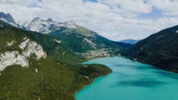 “Cinque Vele” 2026, Pollica e Molveno regine dell’estate