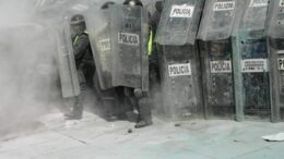 Mondiali, scontri tra manifestanti e polizia fuori dallo stadio Azteca di Città del Messico