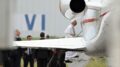 Leone XIV, problema tecnico sul volo di rientro: torna a Roma con l’aereo del re di Spagna