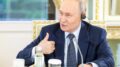 Putin denies Russian economic collapse, cites Italy among EU worst for public debt