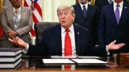 Iran- Usa, Trump: “Accordo sarà firmato domani, subito dopo Hormuz sarà riaperto”