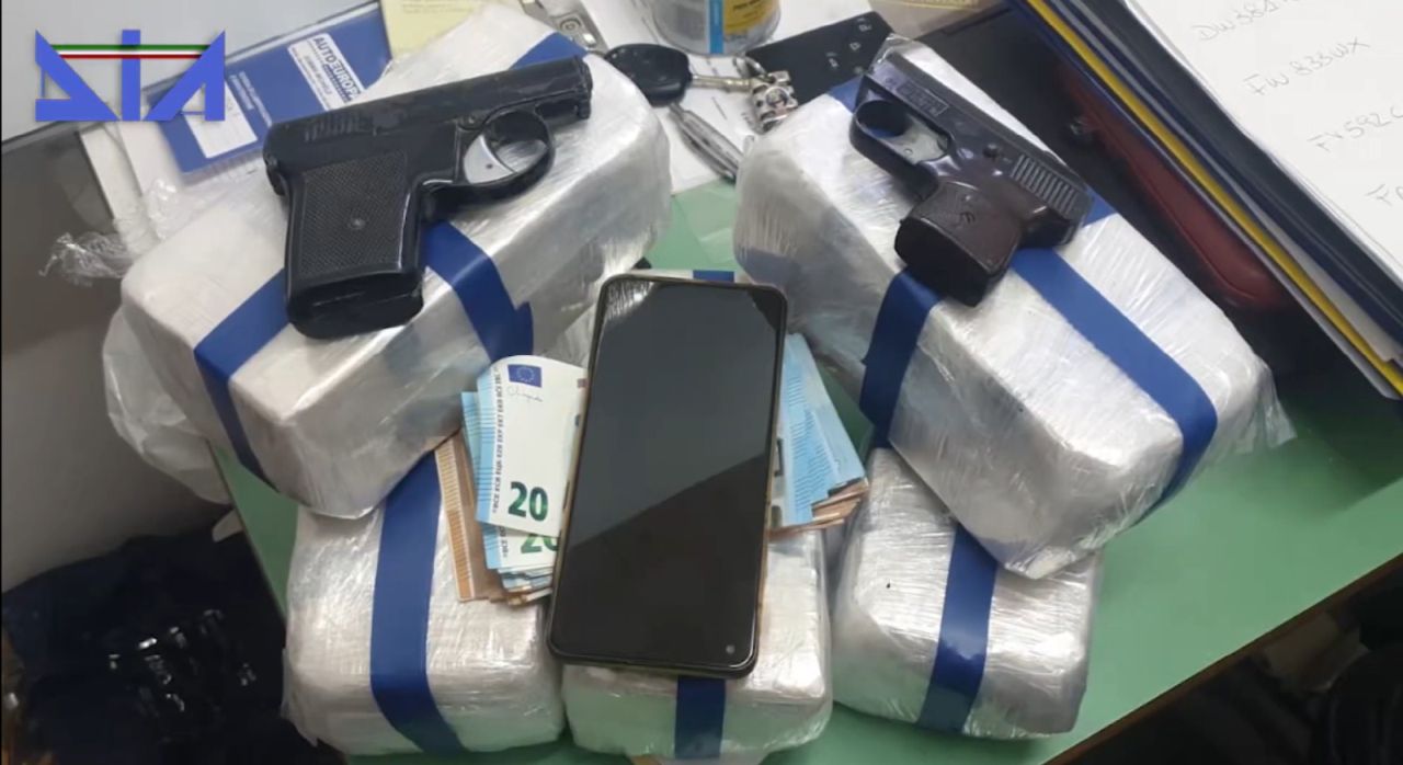 Smantellato traffico di droga tra l’Italia e l’Albania, 23 arresti Smantellato traffico di droga tra l’Italia e l’Albania, 23 arresti