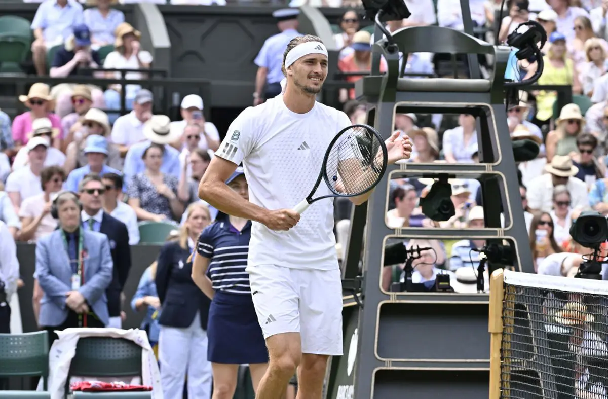 Zverev piega Fery e vola in finale a Wimbledon Zverev piega Fery e vola in finale a Wimbledon