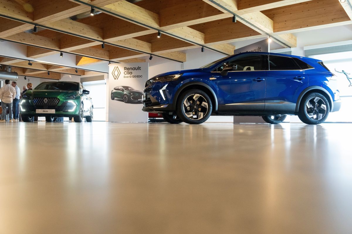 Renault rilancia il GPL con il nuovo motore Eco-G 120 Renault rilancia il GPL con il nuovo motore Eco-G 120