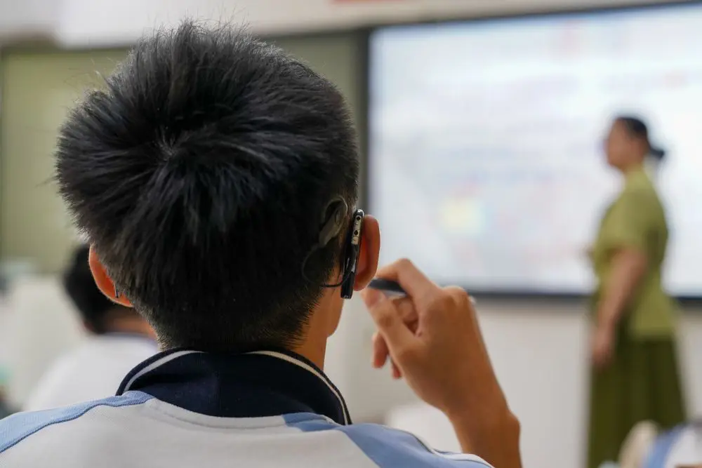 Cina, sviluppato il primo dispositivo bionico al mondo per “comprendere i suoni” Cina, sviluppato il primo dispositivo bionico al mondo per “comprendere i suoni”