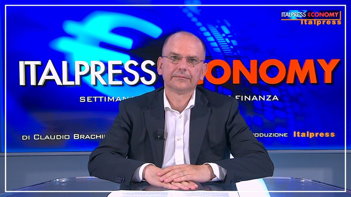 Egualia, Zagaria “La filiera dei farmaci equivalenti e biosimilari va sostenuta” Egualia, Zagaria “La filiera dei farmaci equivalenti e biosimilari va sostenuta”