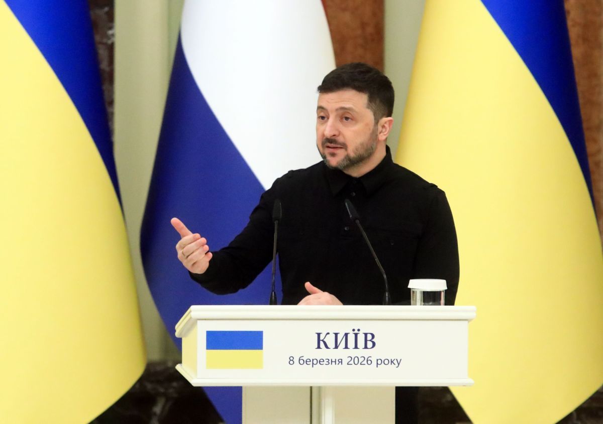 Ucraina, Zelensky”Giorni pieni di consultazioni,ascolto ciò che dicono le persone” Ucraina, Zelensky”Giorni pieni di consultazioni,ascolto ciò che dicono le persone”