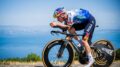 Evenepoel fa il bis nella crono, Pogacar 2° e sempre in giallo al Tour