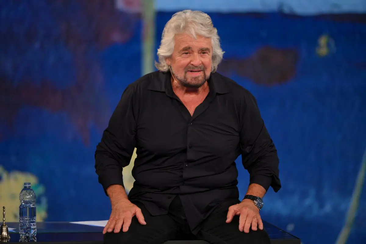 Grillo “Il MoVimento 5 Stelle ha perso la sua identità e diversità” Grillo “Il MoVimento 5 Stelle ha perso la sua identità e diversità”