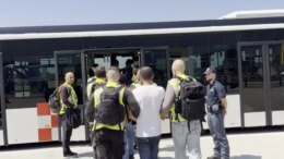 Contrasto all’immigrazione clandestina, espulsi 23 egiziani