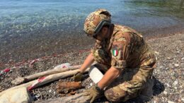 Rimossa una granata risalente alla Seconda Guerra Mondiale su una spiaggia dell’Isola d’Elba