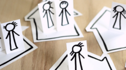 La vita familiare è piena di debiti Saperli rimettere è una via di pace
