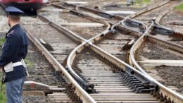 Tragedia in provincia di Udine, operaio muore travolto da un treno