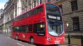 I celebri bus rossi di Londra ‘parlano’ cinese, svolta green con l’aiuto di Pechino