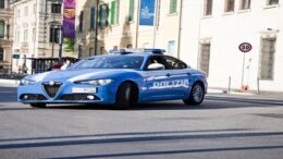 Arrestato nel pomeriggio di martedì 28 luglio un pakistano di 32 anni, richiedente protezione speciale, fermato dalla Squadra Mobile in zona Arcella e trovato in possesso di 30 grammi di hashish suddiviso in dosi