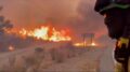 Incendio devastante in Andalusia, i vigili del fuoco cercano di domare le fiamme