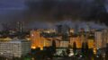 Ucraina, nuovi russi nella notte su Kiev. Attaccata con droni raffineria di petrolio in Russia