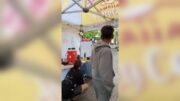 Sparatoria a Seattle, la diretta video del venditore di dolci e la folla in fuga