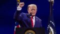 4 luglio, Trump: “Il sogno americano è tornato, non saremo mai un Paese comunista”