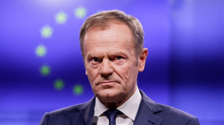 Tusk condanna attacchi a profughi ucraini in Polonia: appello alla destra